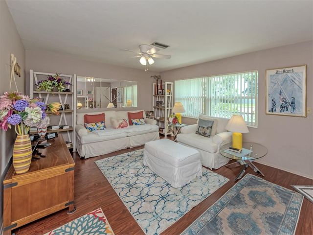 424 CENTER ROAD, Venice, FL 34285