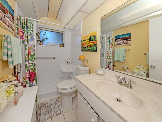 424 CENTER ROAD, Venice, FL 34285