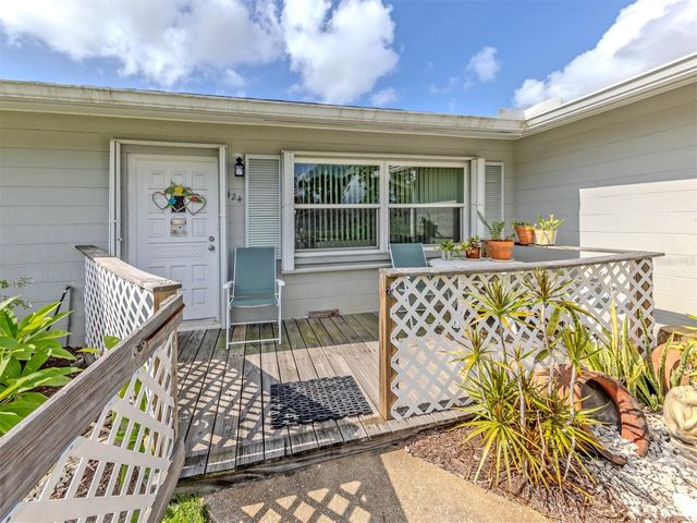 424 CENTER ROAD, Venice, FL 34285