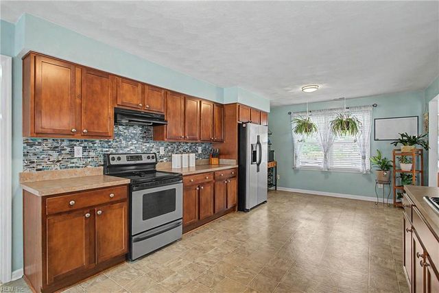 1024 Red Mill BLVD, Virginia Beach, VA 23454