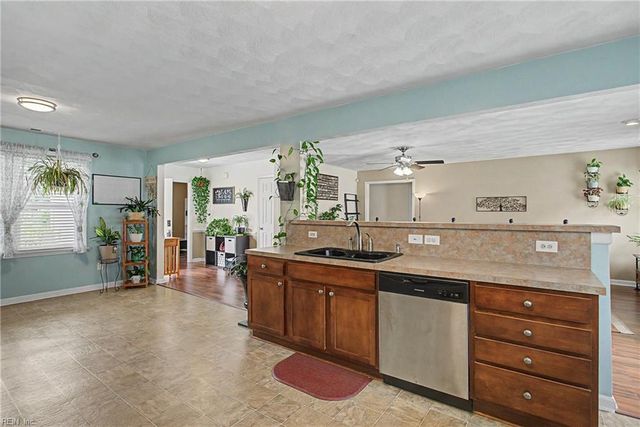 1024 Red Mill BLVD, Virginia Beach, VA 23454
