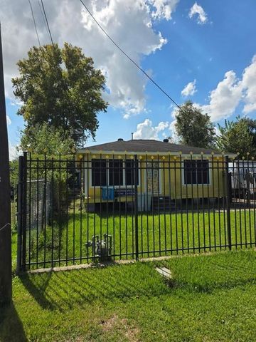 5418 Parker Road, Houston, TX 77016