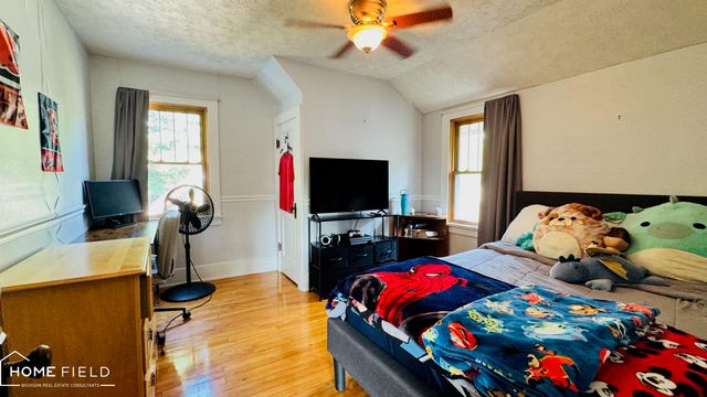 813 N Ball Street, Owosso, MI 48867