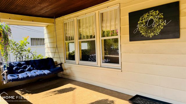 813 N Ball Street, Owosso, MI 48867