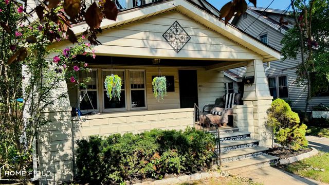 813 N Ball Street, Owosso, MI 48867