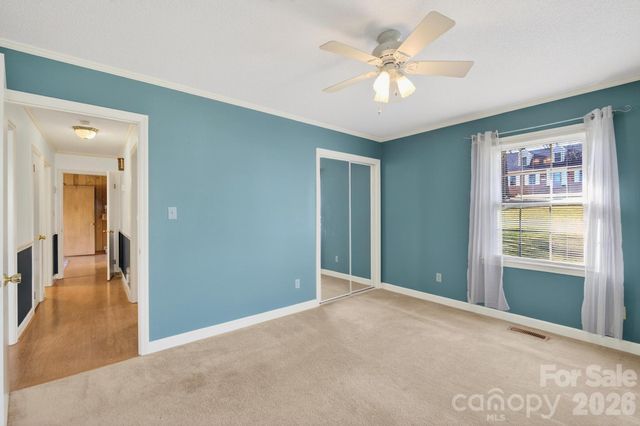 708 Wilmore Street NE, Lenoir, NC 28645