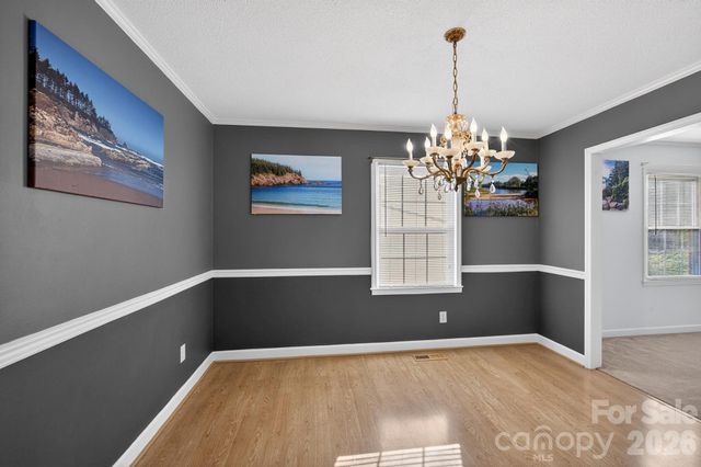 708 Wilmore Street NE, Lenoir, NC 28645