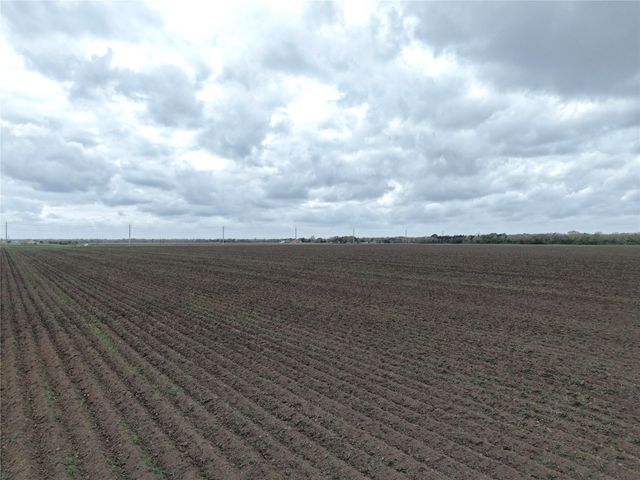 14292 Hwy 90 Alt, East Bernard, TX 77435