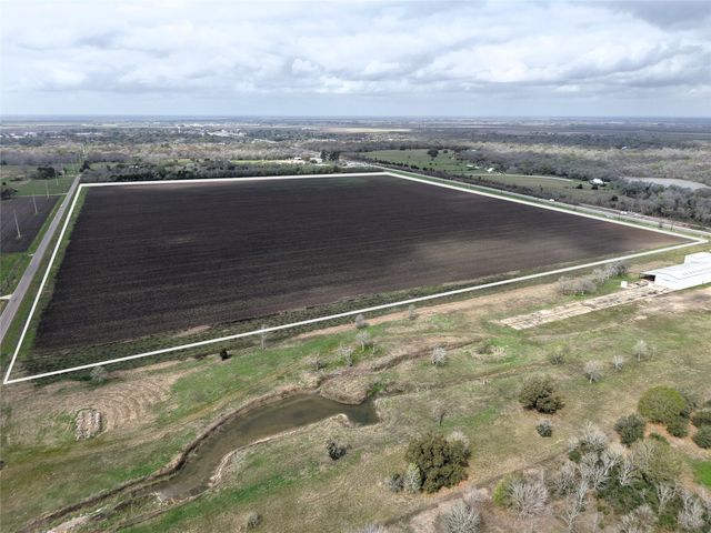 14292 Hwy 90 Alt, East Bernard, TX 77435