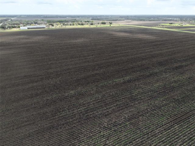 14292 Hwy 90 Alt, East Bernard, TX 77435