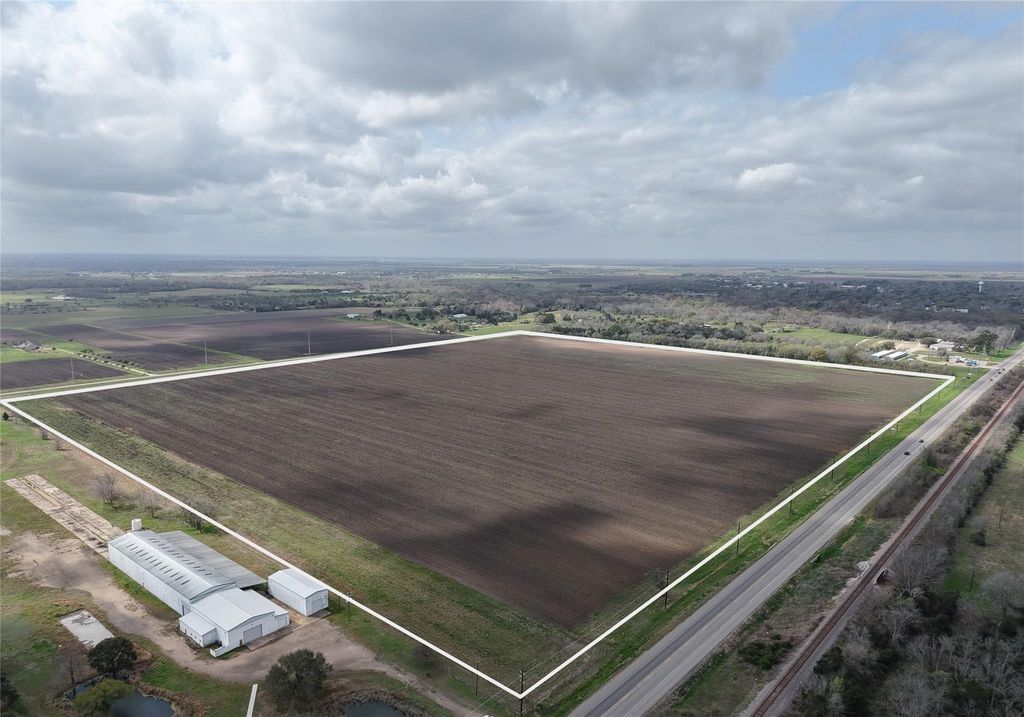 14292 Hwy 90 Alt, East Bernard, TX 77435