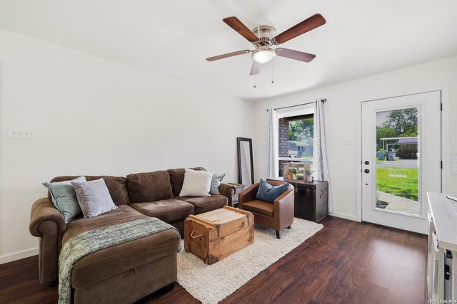 6707 Pear Tree, San Antonio, TX 78218