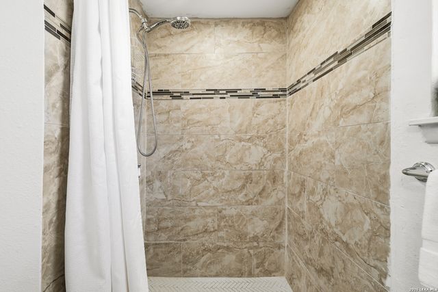 6707 Pear Tree, San Antonio, TX 78218