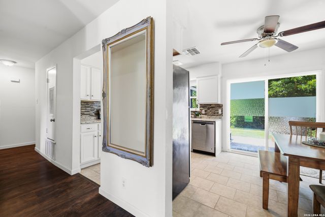 6707 Pear Tree, San Antonio, TX 78218
