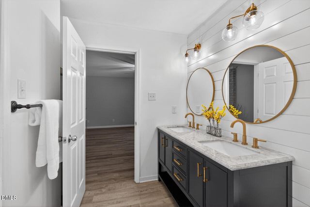 829 Sandlewood Drive, Durham, NC 27712