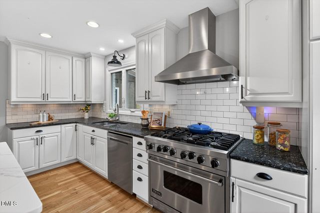 829 Sandlewood Drive, Durham, NC 27712