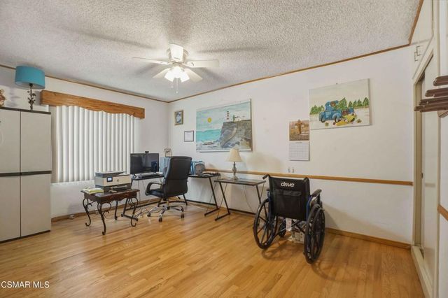 558 E Hemlock Street, Oxnard, CA 93033