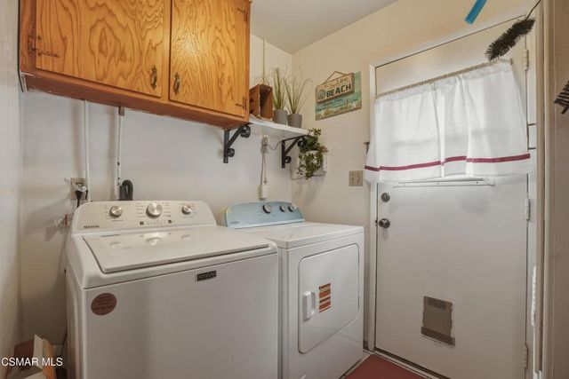 558 E Hemlock Street, Oxnard, CA 93033