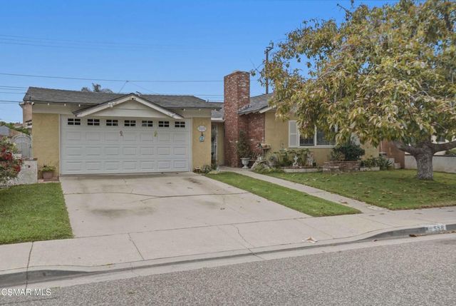 558 E Hemlock Street, Oxnard, CA 93033