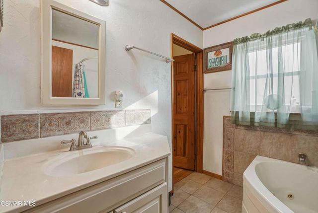 558 E Hemlock Street, Oxnard, CA 93033