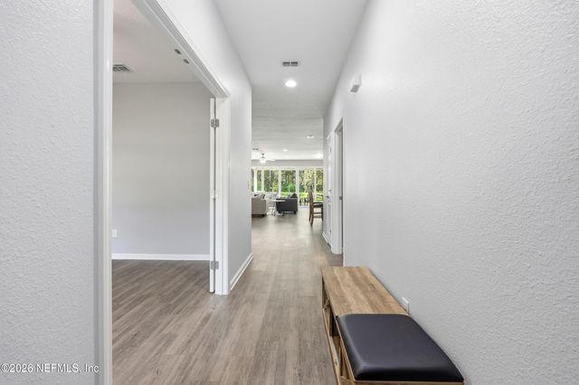 7598 BIRDIES Road, Jacksonville, FL 32256