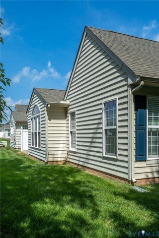 8073 Tippling House Dr, Mechanicsville, VA 23111