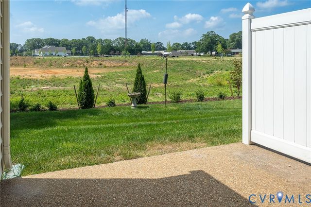 8073 Tippling House Dr, Mechanicsville, VA 23111