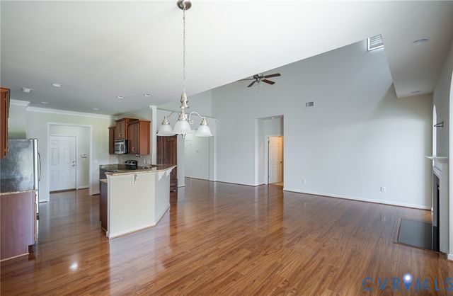 8073 Tippling House Dr, Mechanicsville, VA 23111