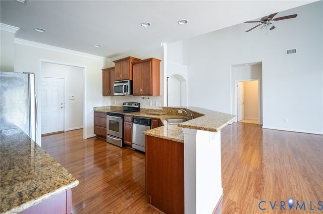 8073 Tippling House Dr, Mechanicsville, VA 23111