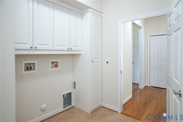8073 Tippling House Dr, Mechanicsville, VA 23111
