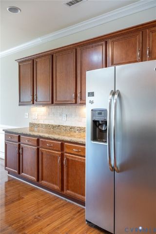 8073 Tippling House Dr, Mechanicsville, VA 23111