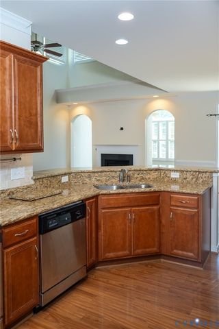 8073 Tippling House Dr, Mechanicsville, VA 23111