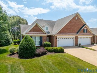 8073 Tippling House Dr, Mechanicsville, VA 23111