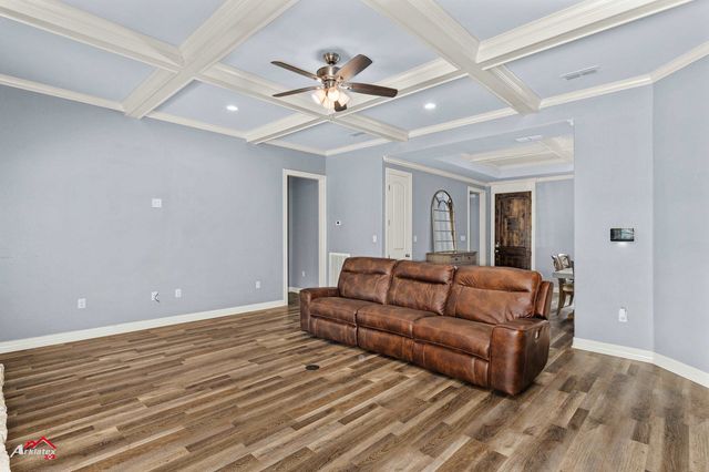 224 Stonegate DR, Carthage, TX 75633