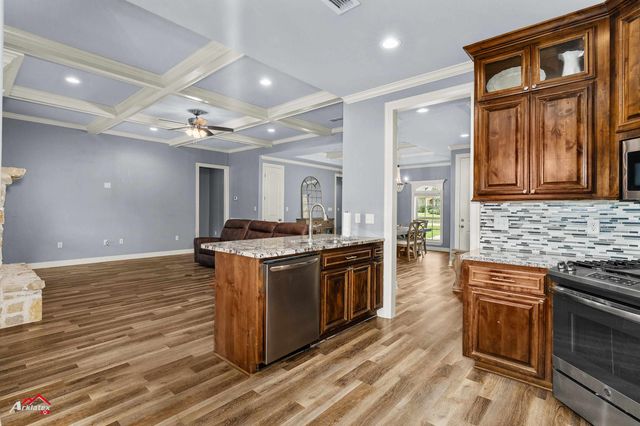 224 Stonegate DR, Carthage, TX 75633