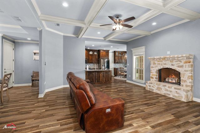 224 Stonegate DR, Carthage, TX 75633