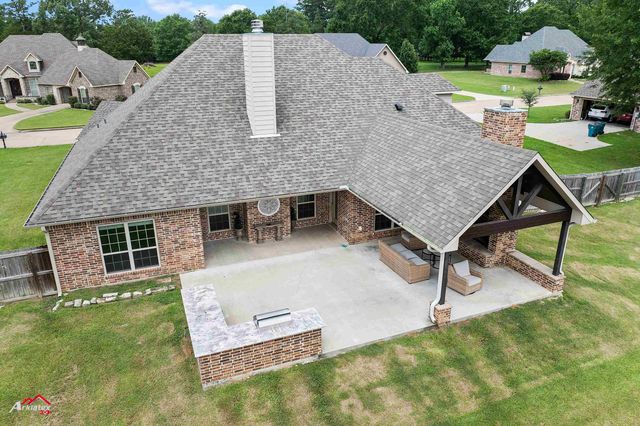 224 Stonegate DR, Carthage, TX 75633