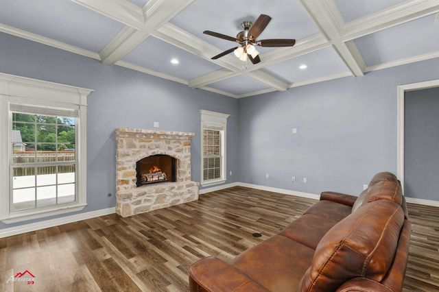 224 Stonegate DR, Carthage, TX 75633