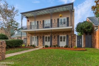 13 Heatherstone Drive, Lafayette, LA 70508