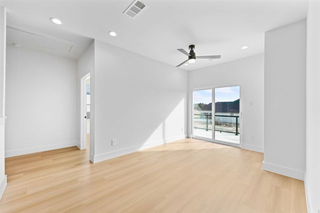 131 Lakeshore Lane, Glenn Heights, TX 75154