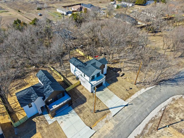 131 Lakeshore Lane, Glenn Heights, TX 75154