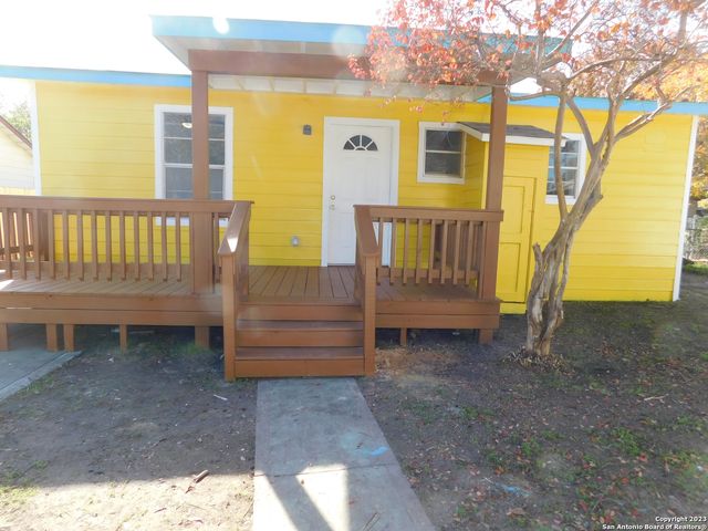 417 E HUFF AVE, San Antonio, TX 78214