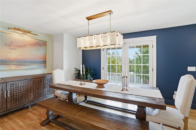 2269 East Main Road, Portsmouth, RI 02871