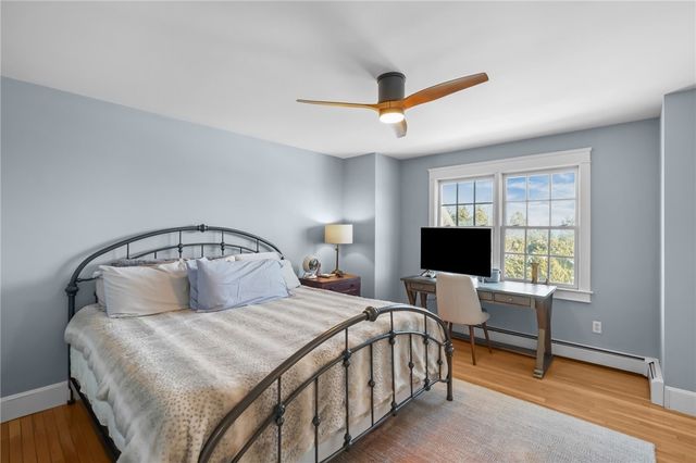 2269 East Main Road, Portsmouth, RI 02871