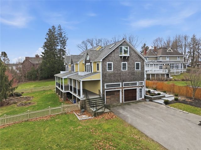 2269 East Main Road, Portsmouth, RI 02871