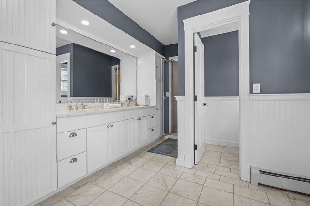 2269 East Main Road, Portsmouth, RI 02871