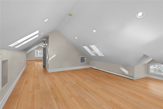 2269 East Main Road, Portsmouth, RI 02871