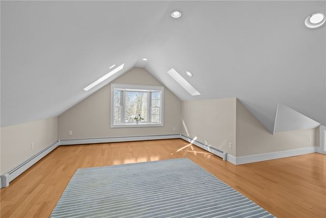 2269 East Main Road, Portsmouth, RI 02871