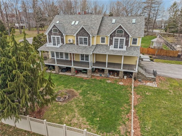 2269 East Main Road, Portsmouth, RI 02871