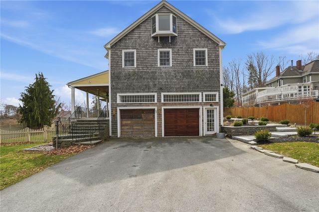 2269 East Main Road, Portsmouth, RI 02871